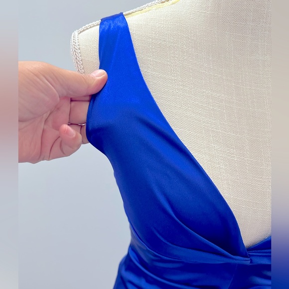 Blue Satin V-Neck dress Size 5/6 - Picture 2 of 8